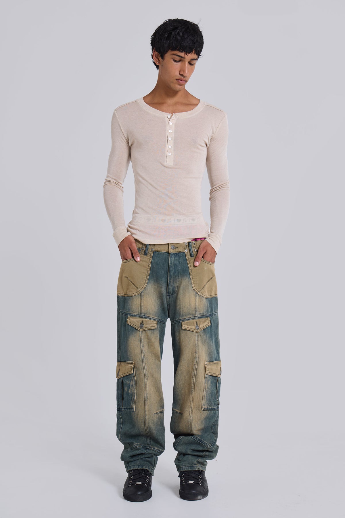 07 Contrast Cargo Jeans