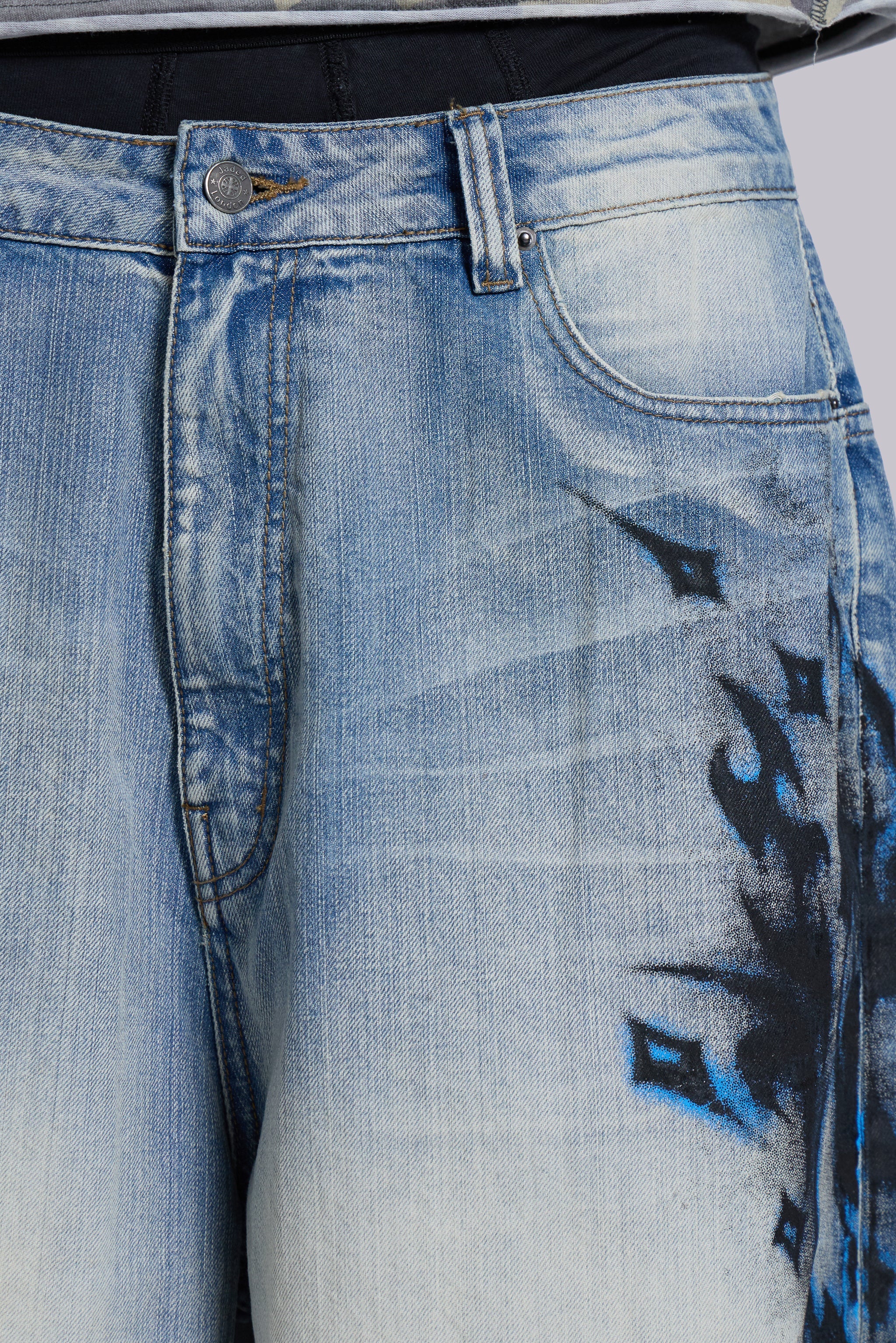Light Wash Spike Airbrush XL Colossus Jeans