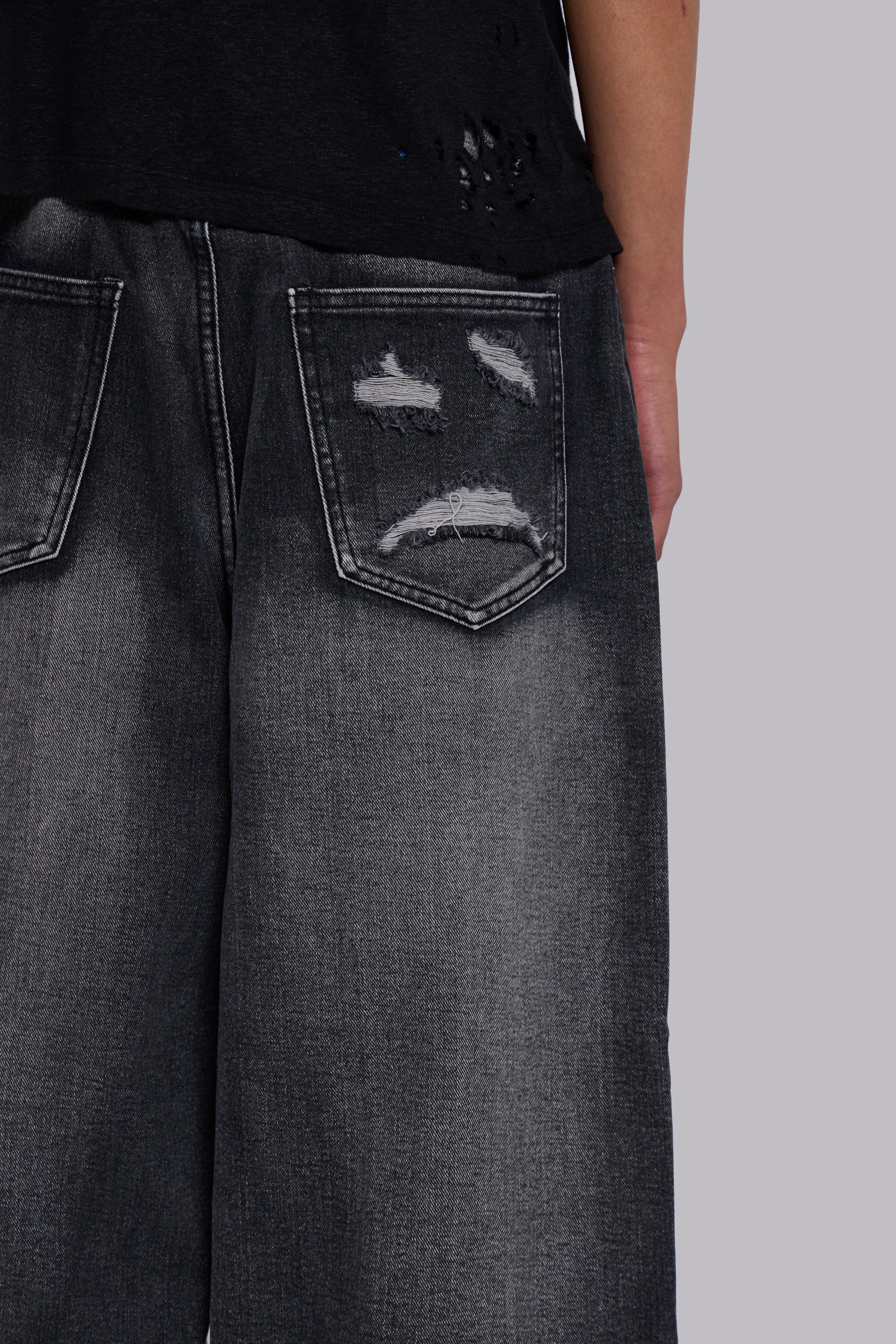 Black Spike Airbrush XL Ripped Colossus Jeans