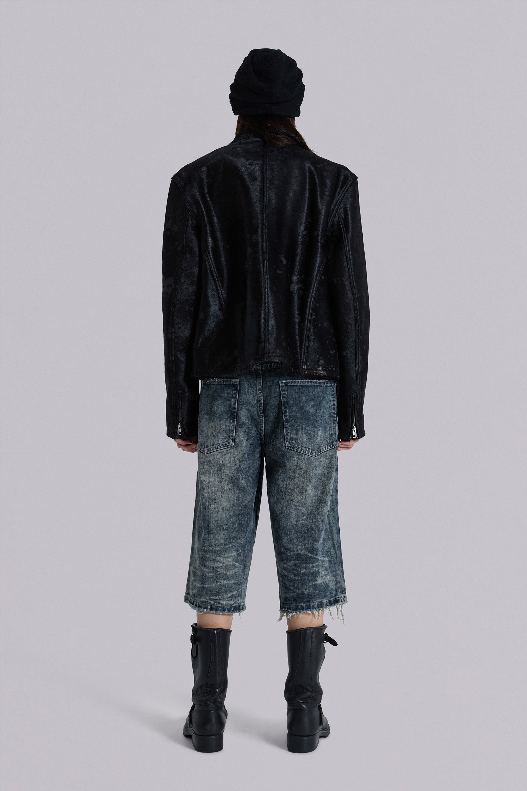 Nia Slim Leg Distressed Jorts