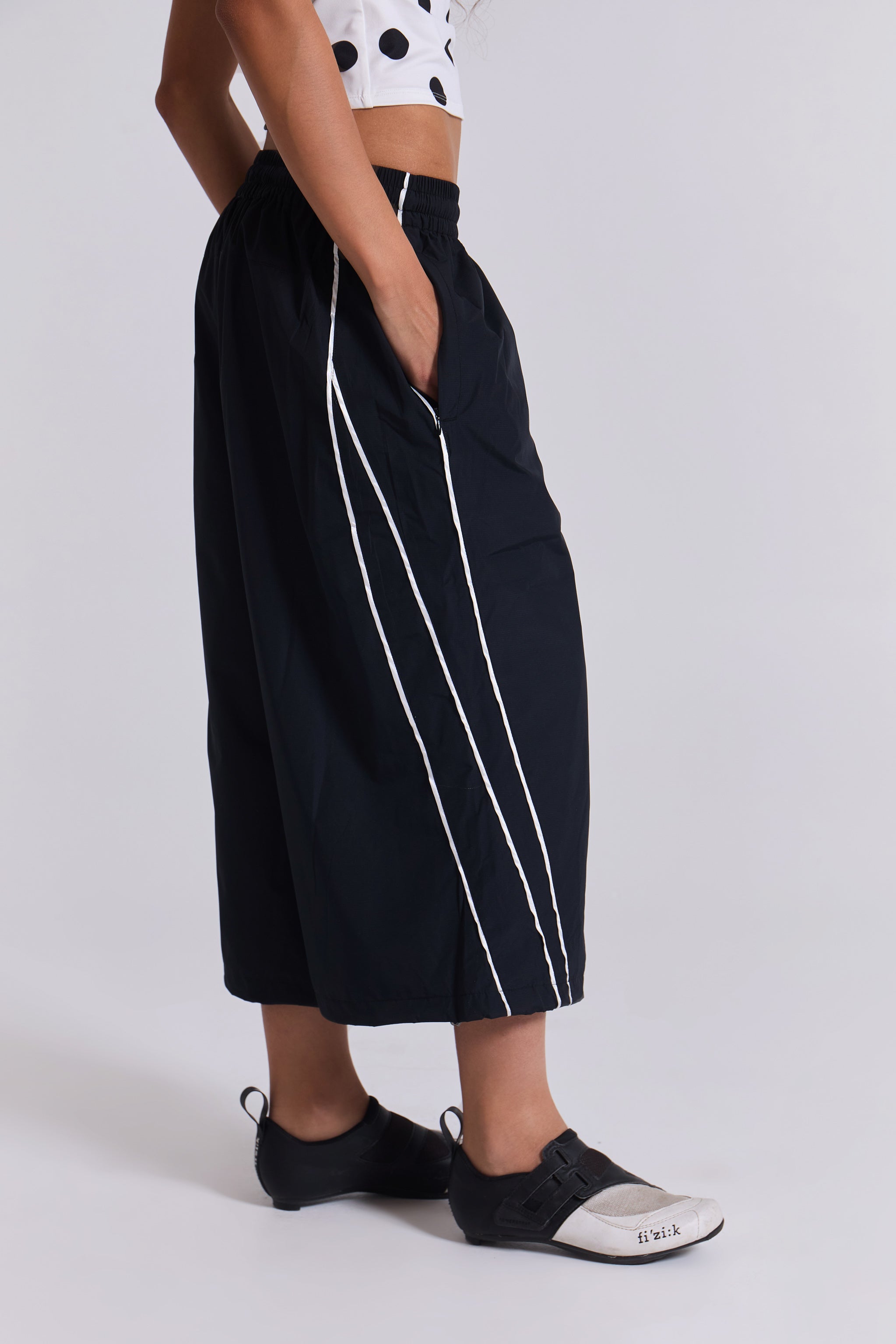 Black Vapor 3/4 Shorts