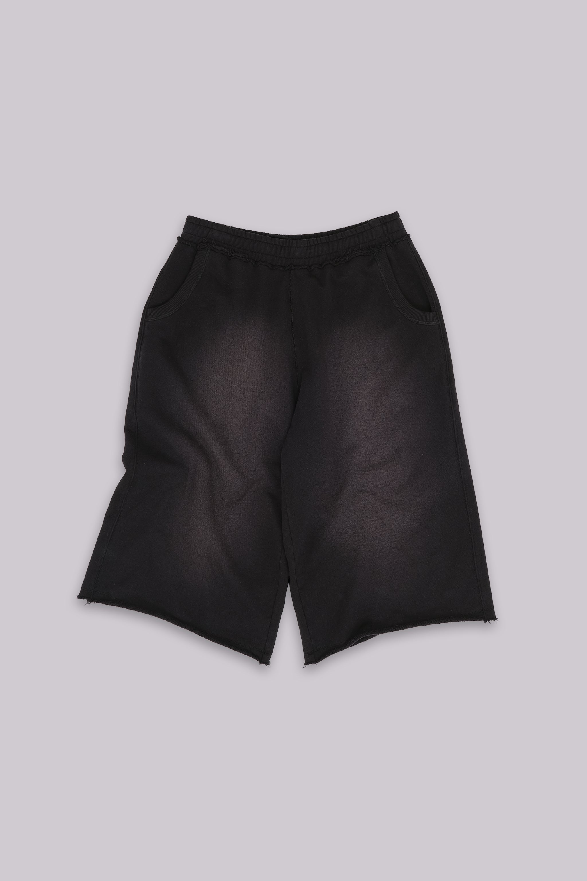 Monster 3/4 Washed Black Shorts