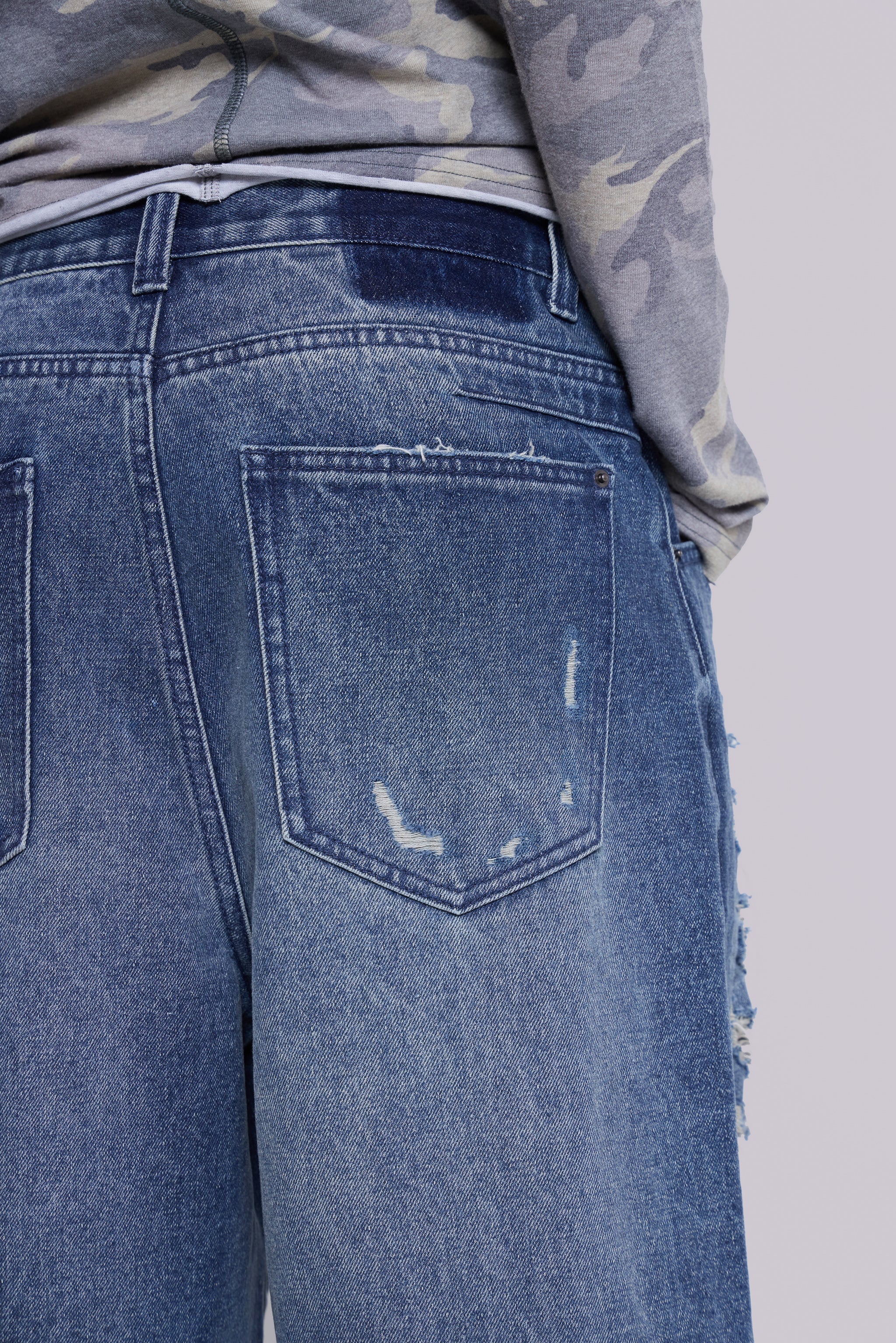 Destroyed XL Colossus Jeans