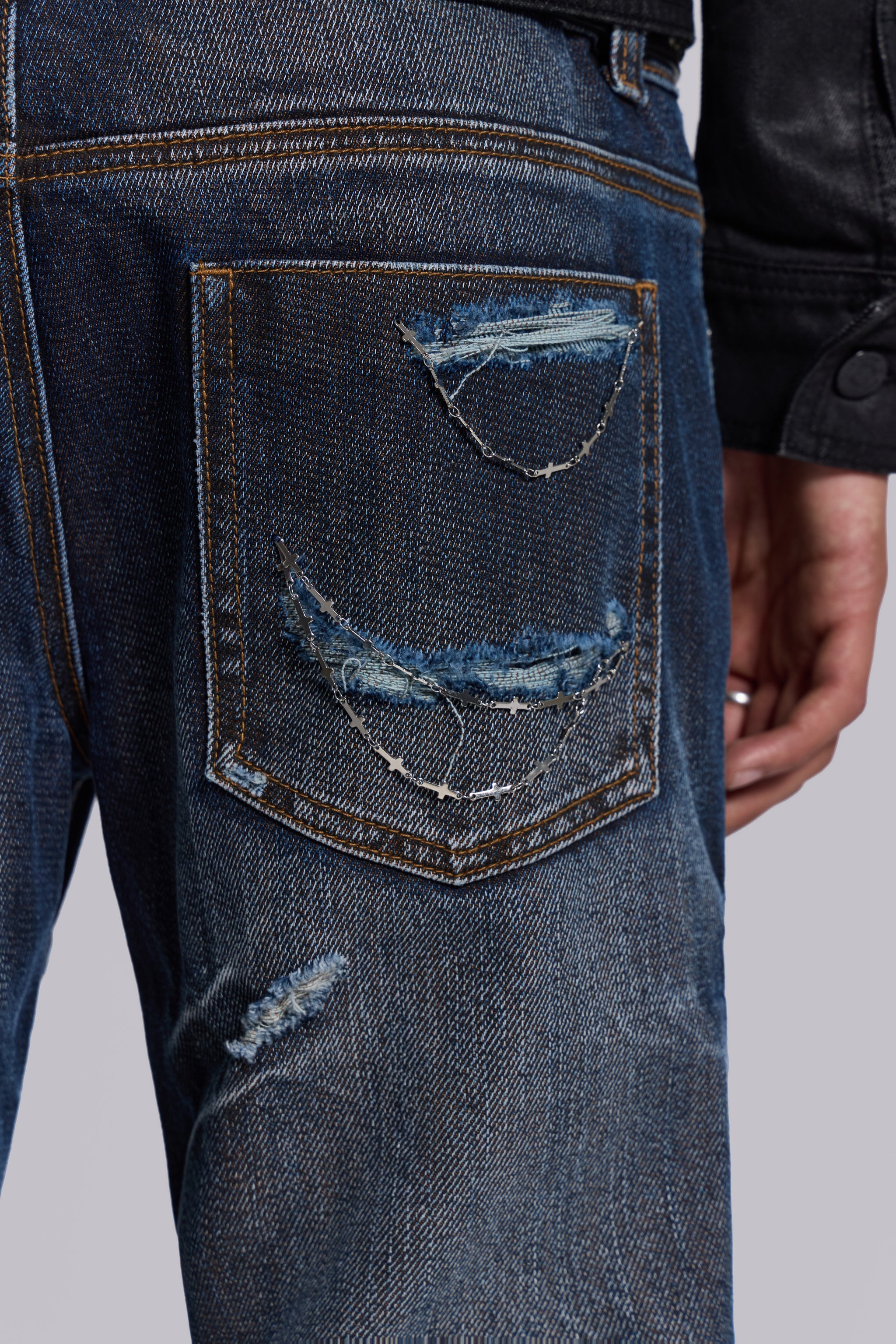 Cross Chain Blue Drift Jeans