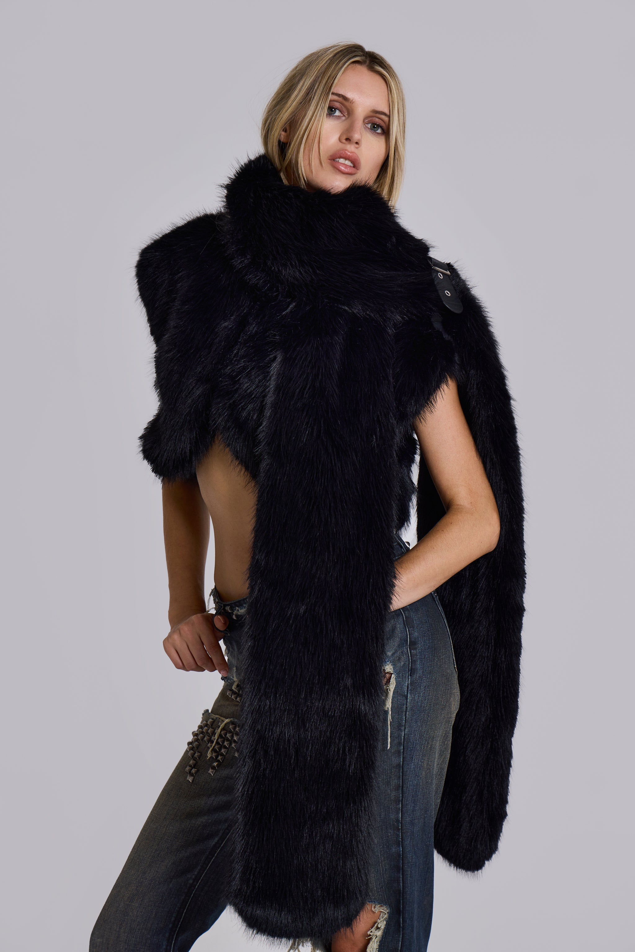 Saskia 2-in-1 Faux Fur Shrug in Black