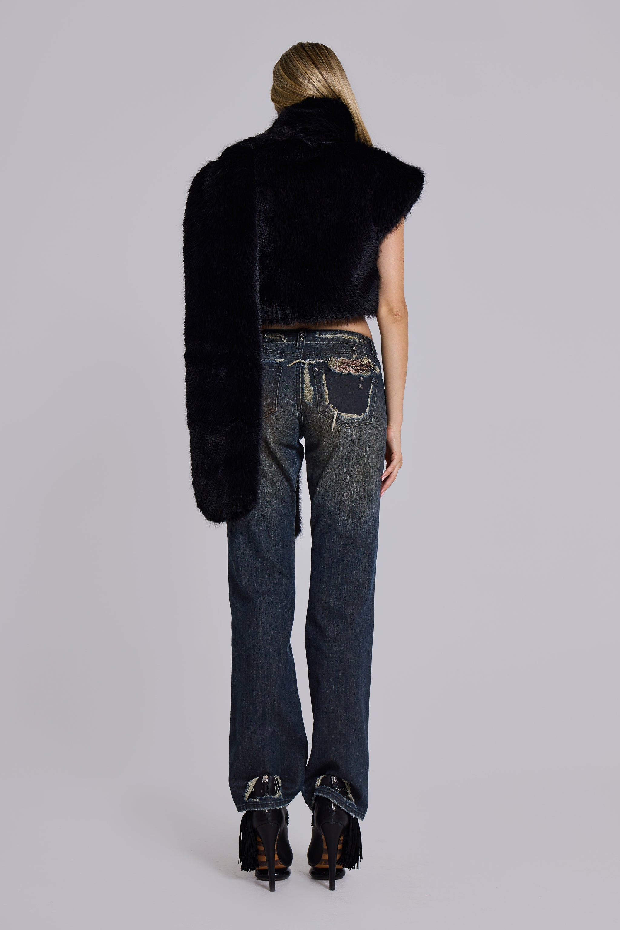 Saskia 2-in-1 Faux Fur Shrug in Black