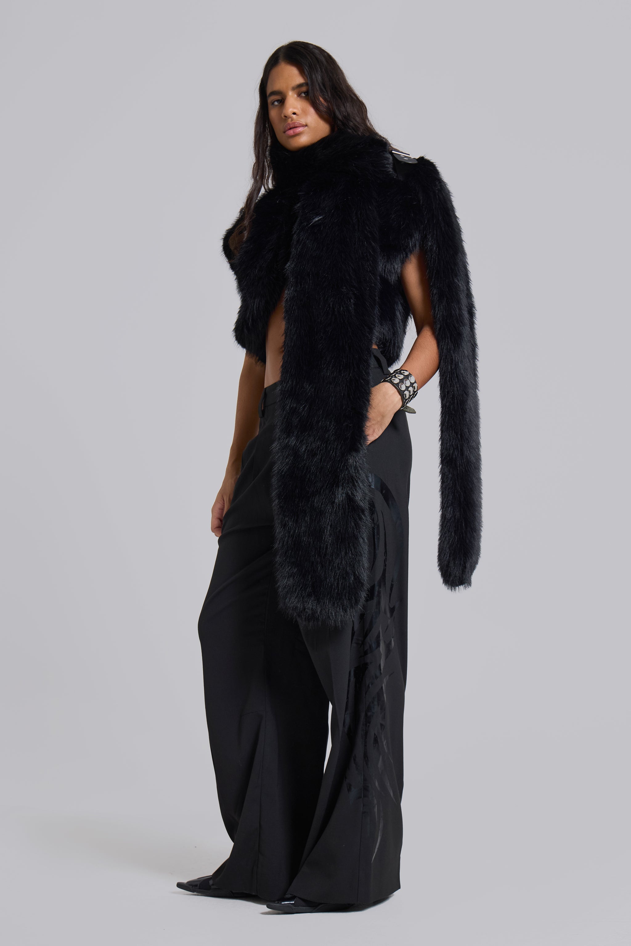 Saskia 2-in-1 Faux Fur Shrug in Black