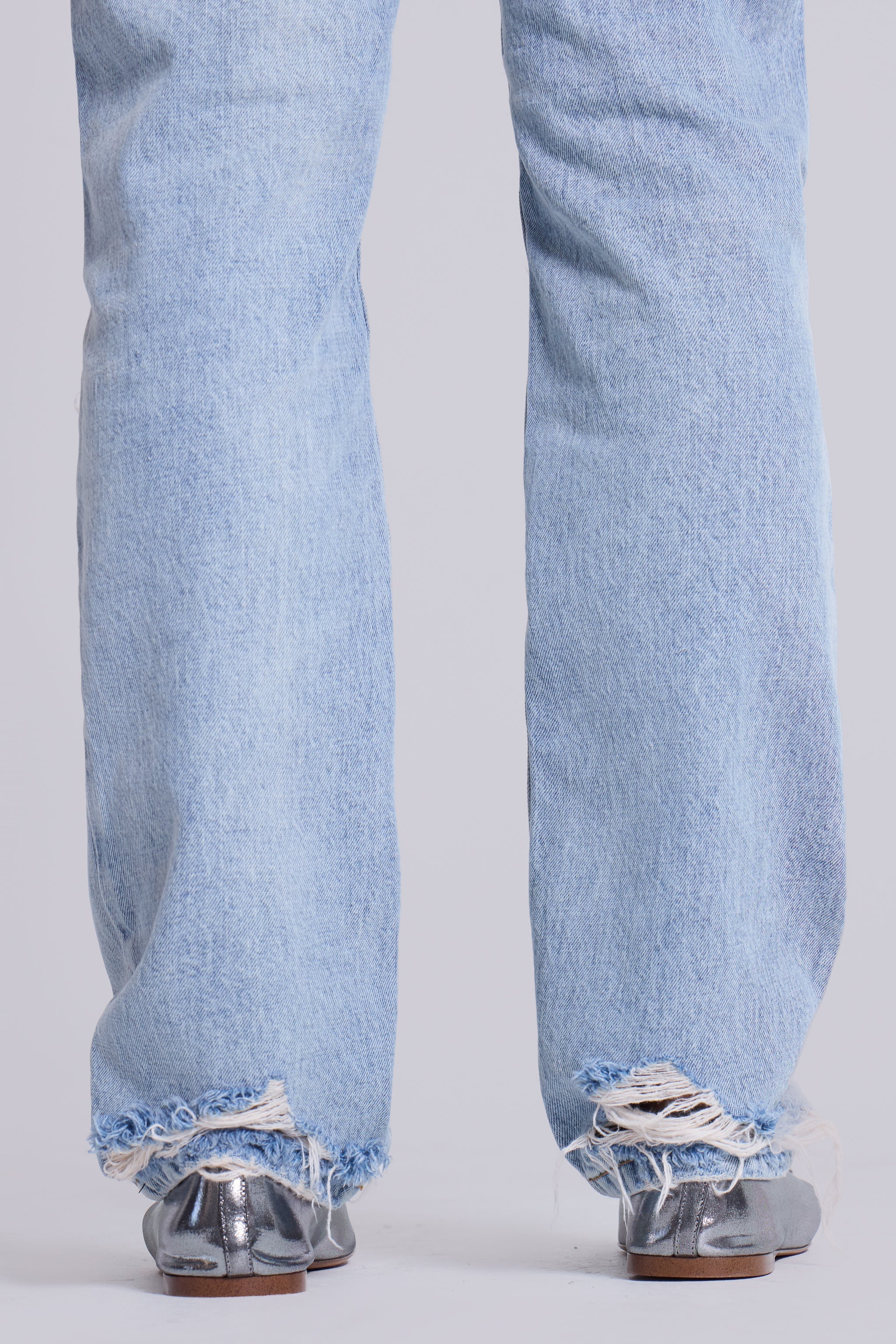 Rider Low Rise Straight Leg Jeans in Light Wash
